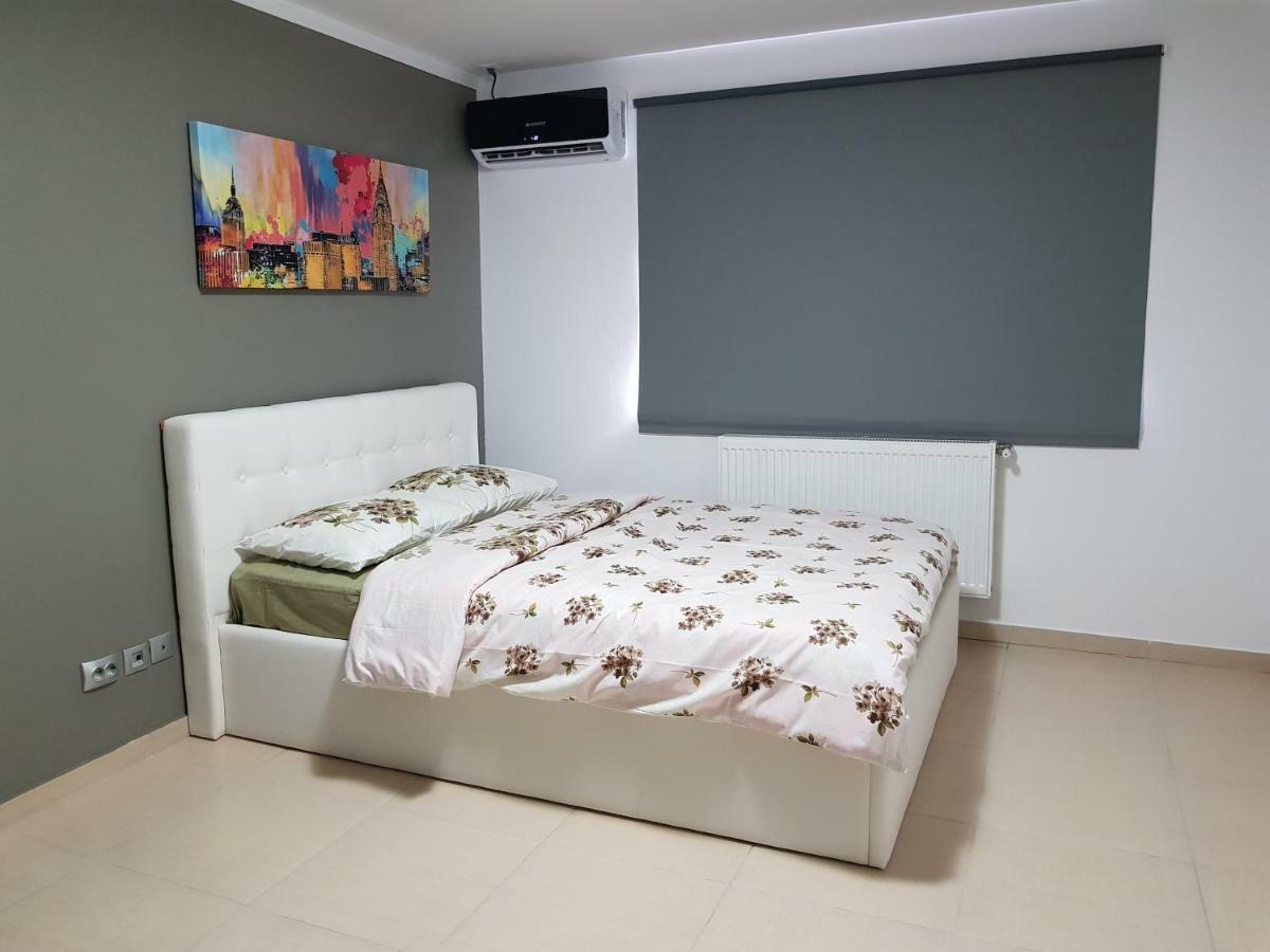 Cozy&Elegant New Studio In Бухарест Экстерьер фото