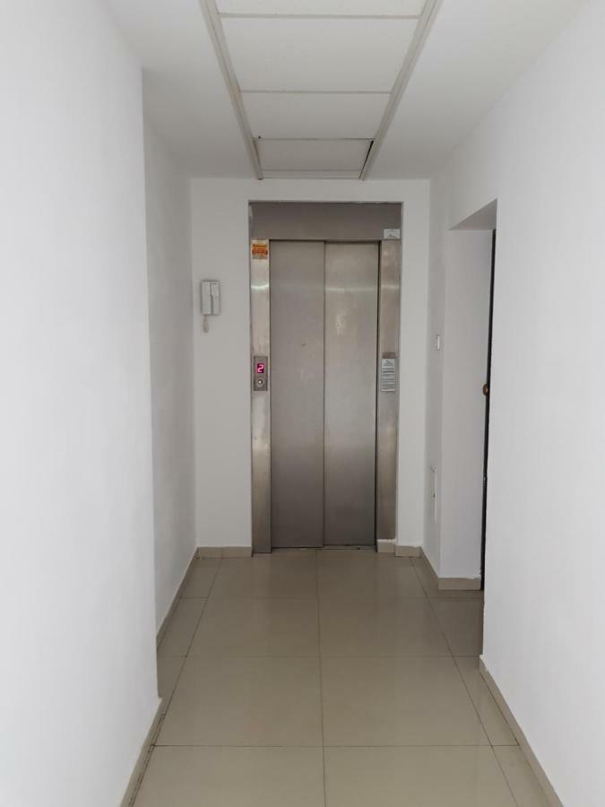 Cozy&Elegant New Studio In Бухарест Экстерьер фото